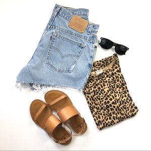 32” Levi Cut-Off Shorts Denim Jean Destroyed